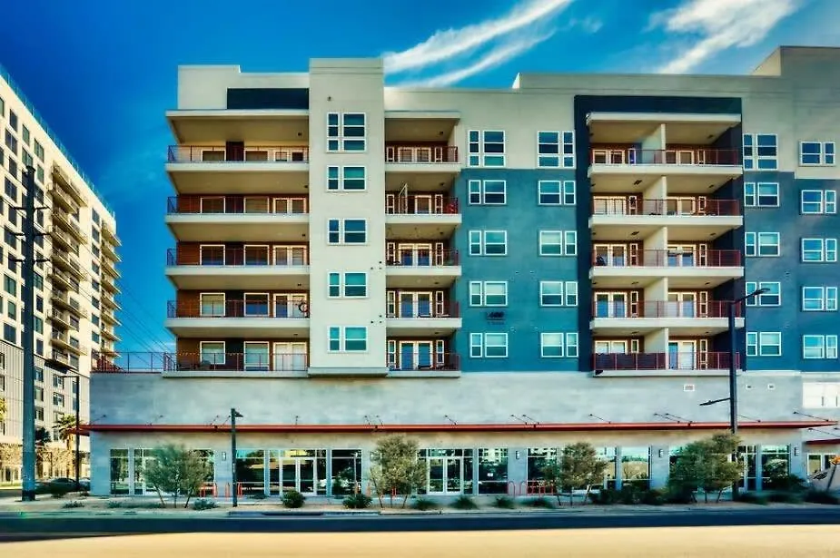 Cozysuites Phx Roro Gym, Pool, Pets, Parking! #4 Phoenix
